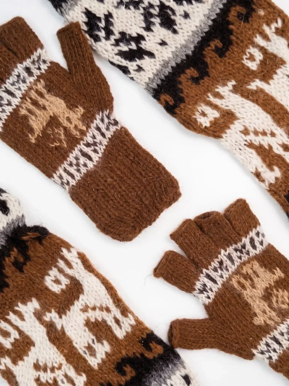 Alpaca Wool Knitted Set: Leg Warmers and Gloves (Andean Style)